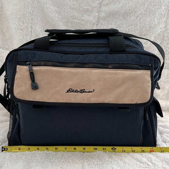 Eddie Bauer Diaper Bag Duffle - Picture 14 of 15
